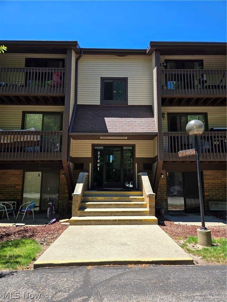 27401 Westown Blvd Apt 1502