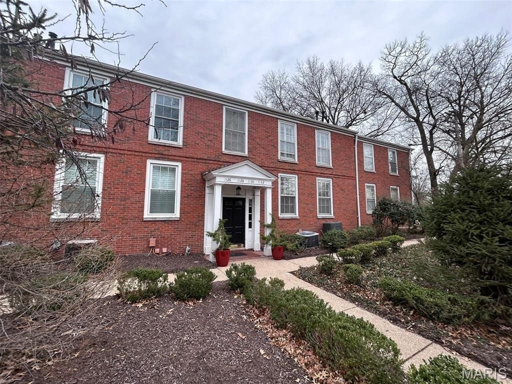 1128 S Mason Rd