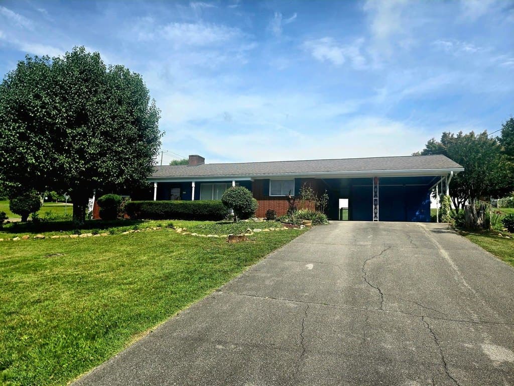 101 Madora Dr
