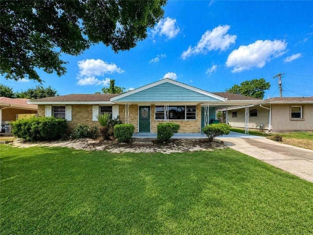 4312 Tartan Dr