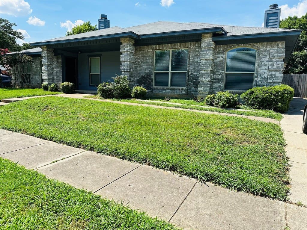 2305 Dalewood Ln