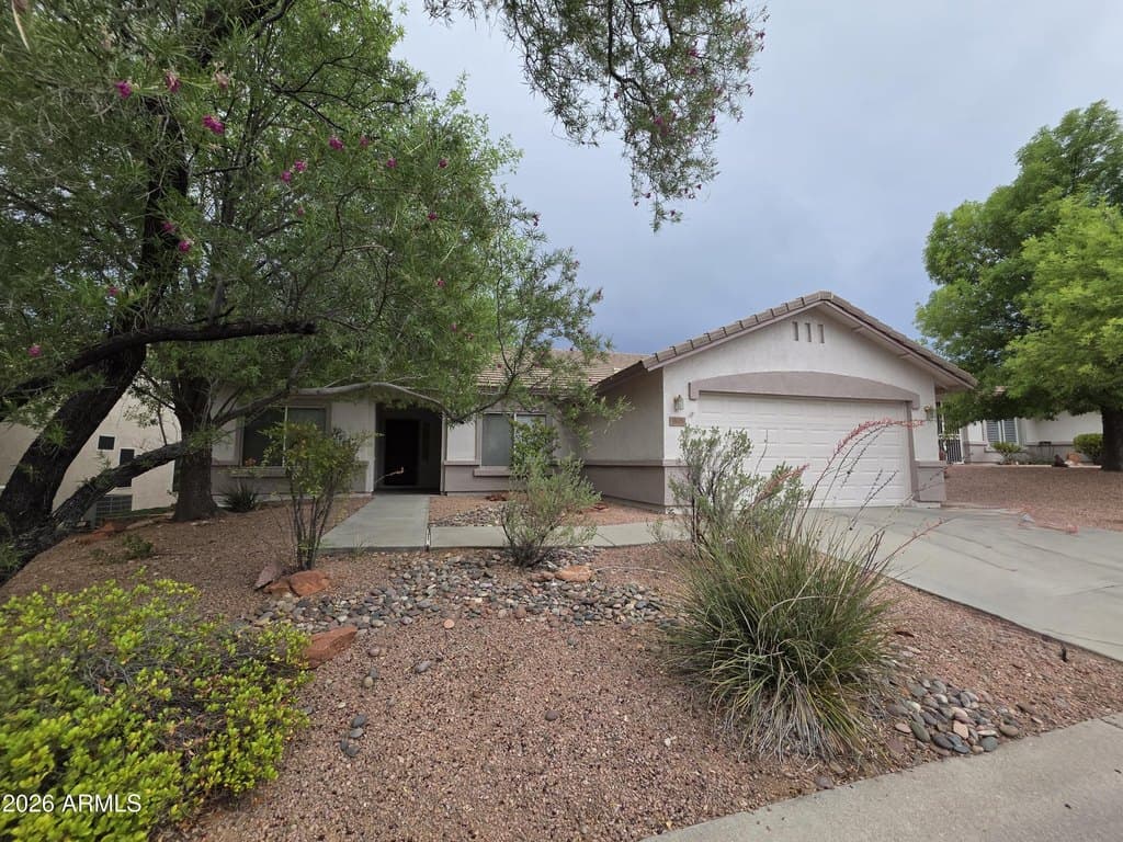 1825 W Desert Willow Dr