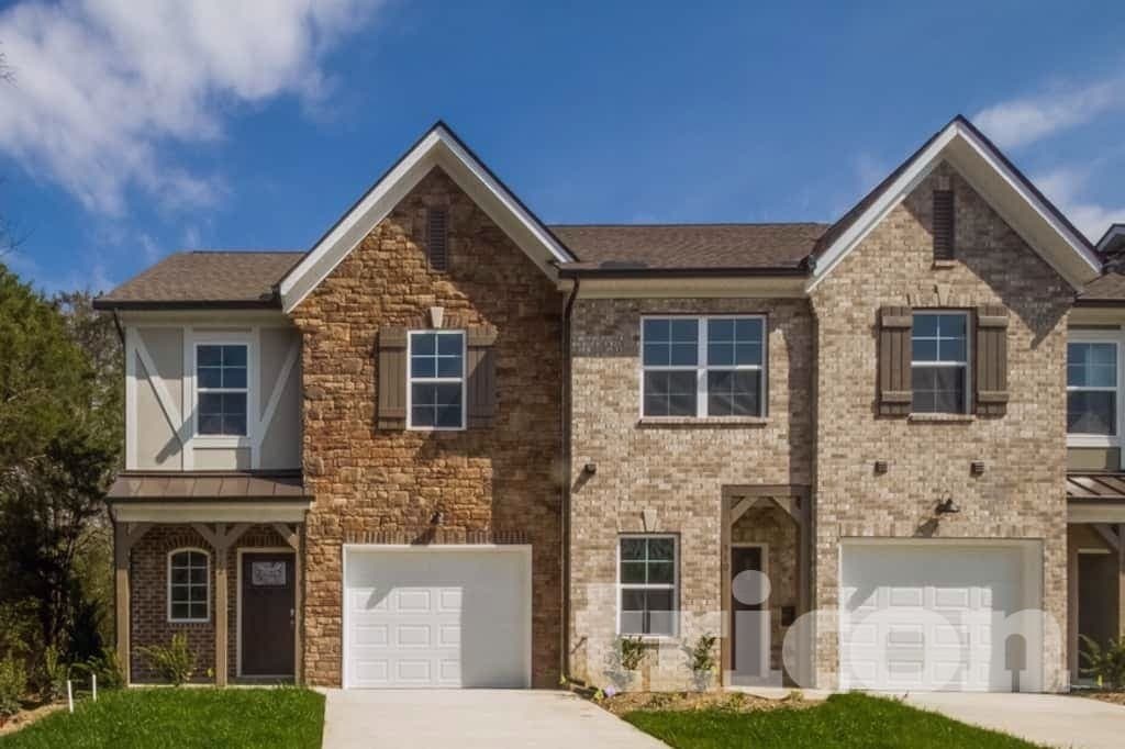 512 Hickory Leaf Court Mount Juliet TN