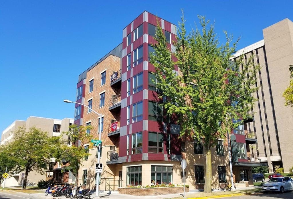 Brooks House