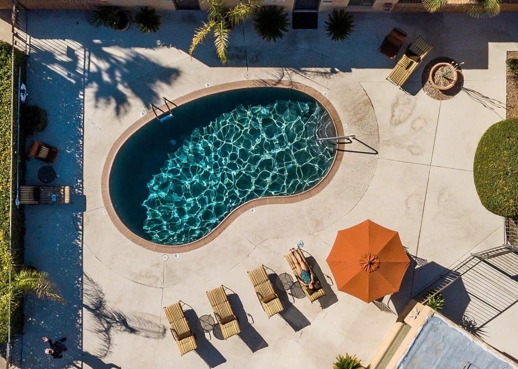 Riverside Suites