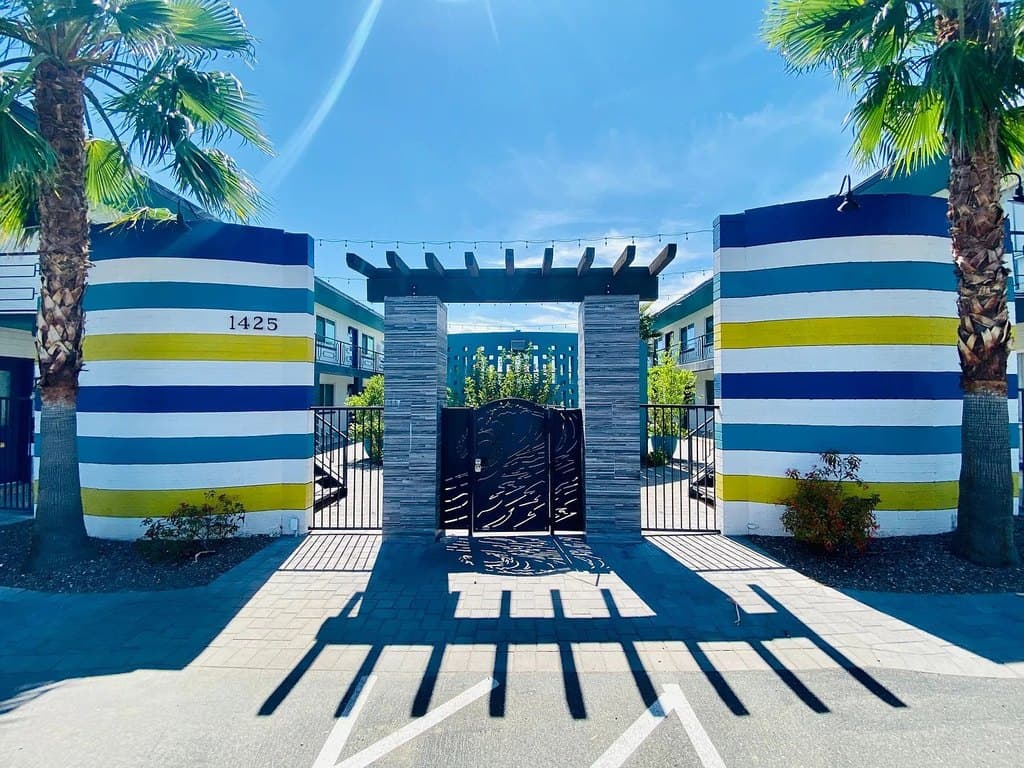 Surf Lodge Park1425