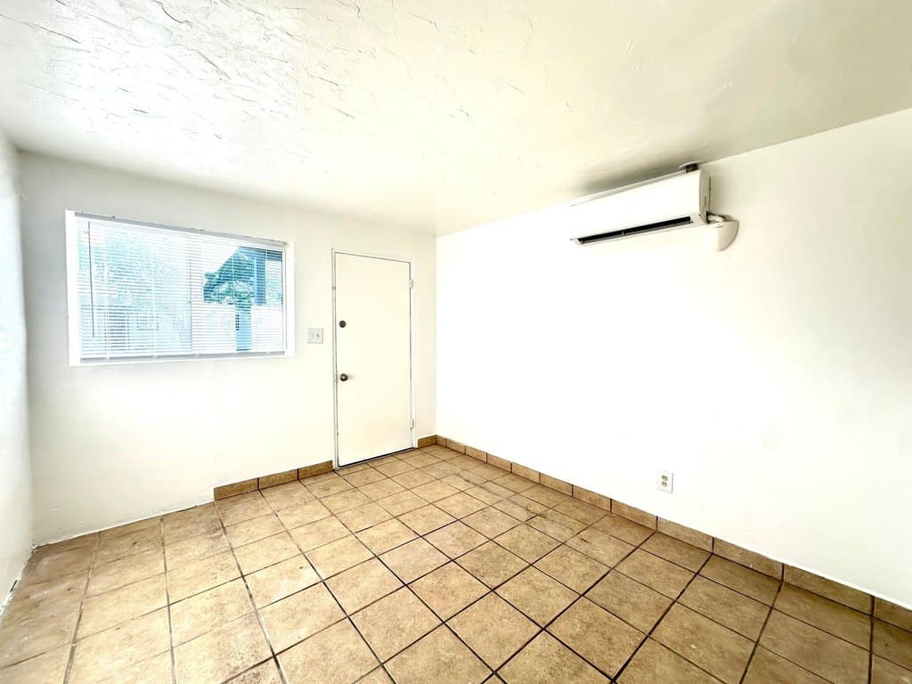 Studios and 1 bedrooms that include all utilities! Off Street Parking and Tile Flooring!