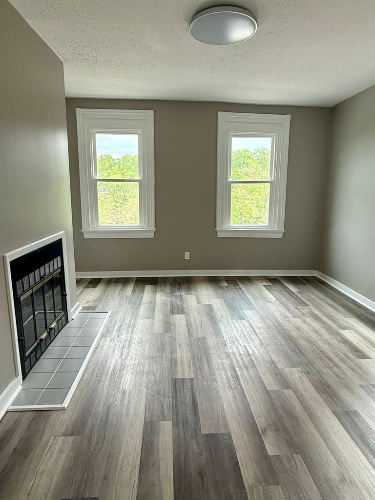 3 bedroom apartment by UC campus!