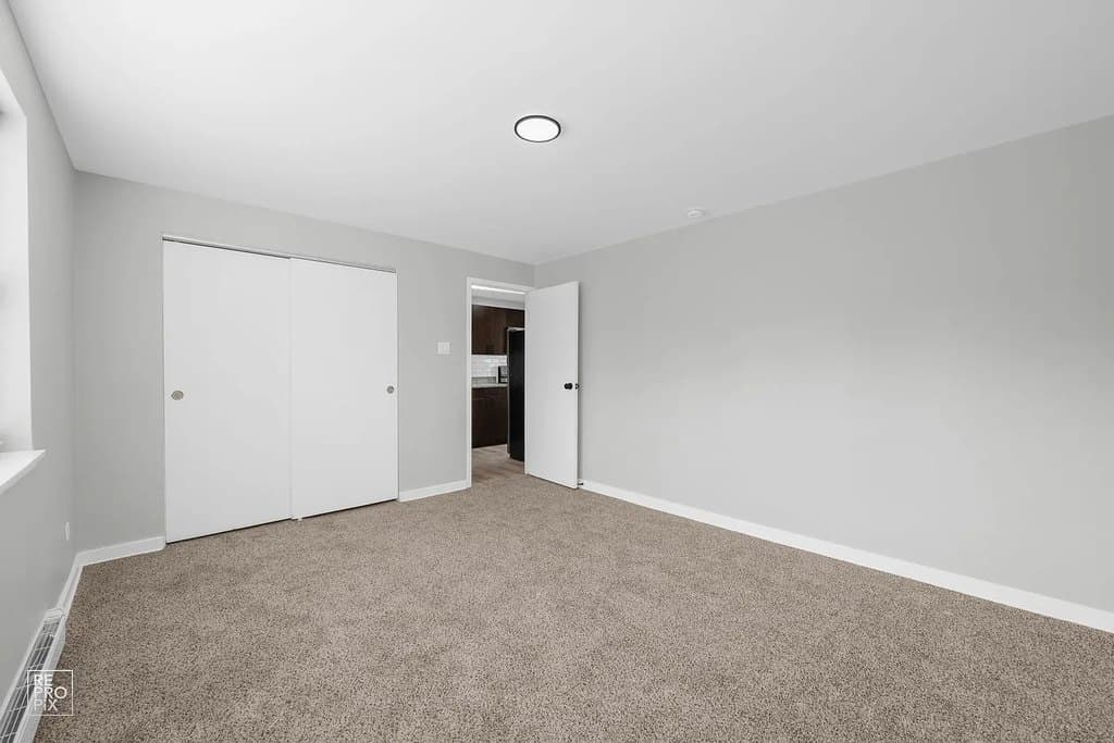 7800 S South Shore Dr