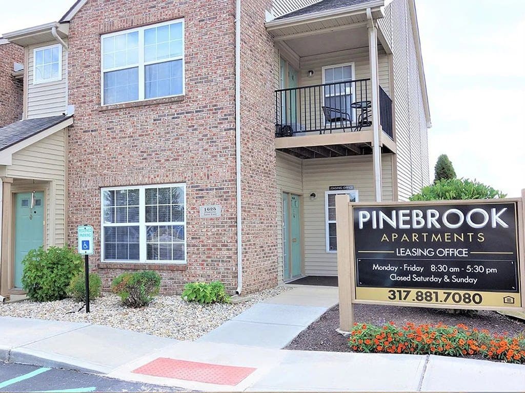 Pinebrook Apartments