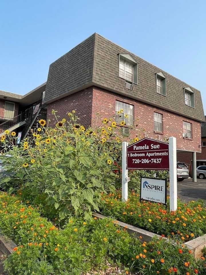 2nd Month rent is FREE and $250.00 off the move in rent