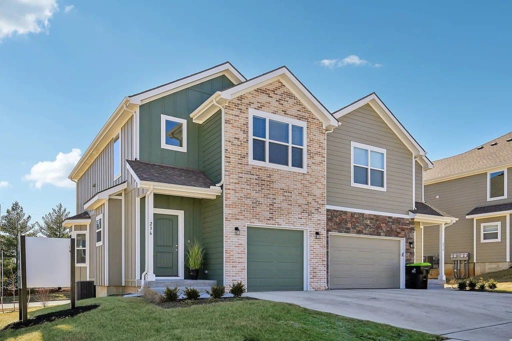 Chapman Ridge Townhomes