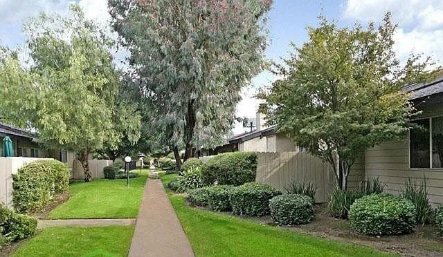 Maple Leaf Apartments