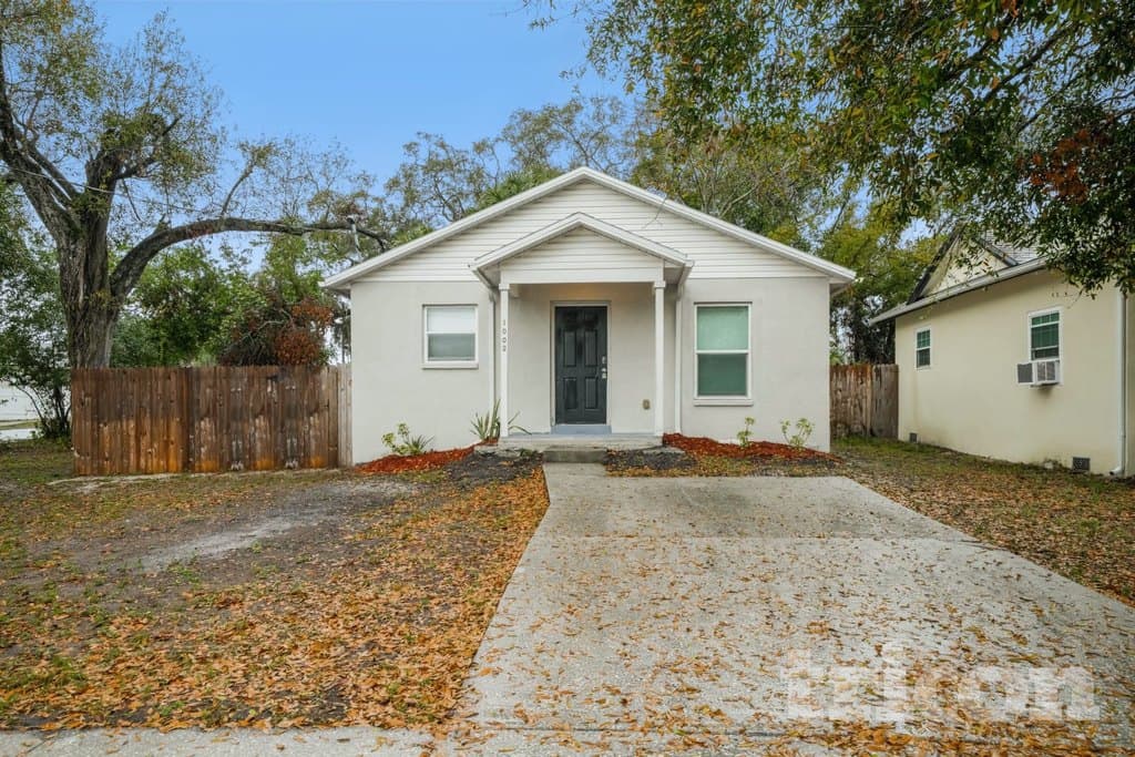 1002 E 108Th Avenue Tampa FL