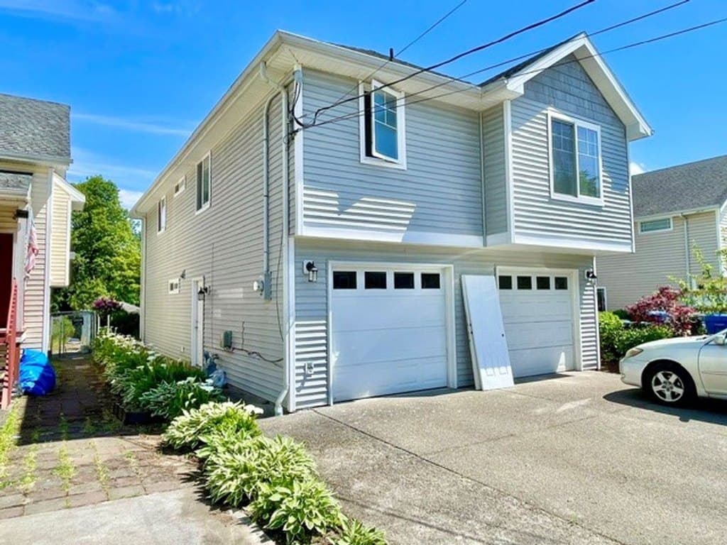 Beacon Hill View Home - Shaffer Ave