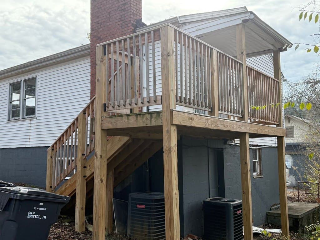 221 Taylor St.
